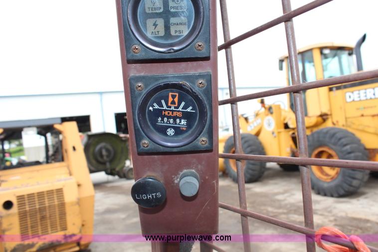 image for item J1076 Case 1835B Uniloader skid steer