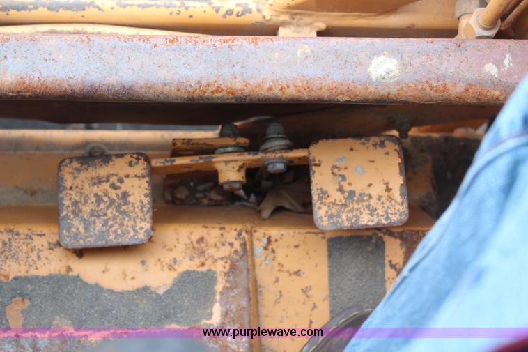 image for item J1076 Case 1835B Uniloader skid steer