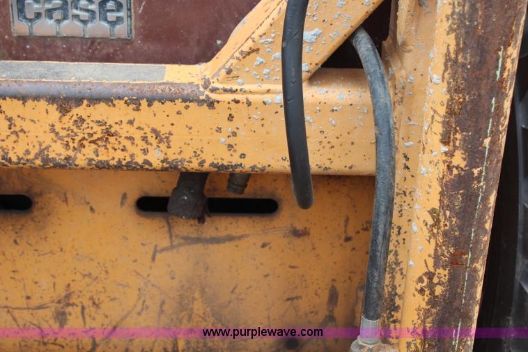image for item J1076 Case 1835B Uniloader skid steer