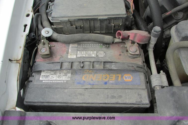 image for item J1134 2005 Ford Crown Victoria Police Interceptor