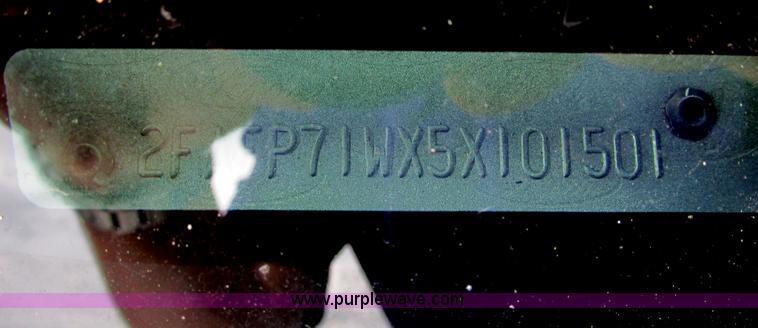 image for item J1134 2005 Ford Crown Victoria Police Interceptor