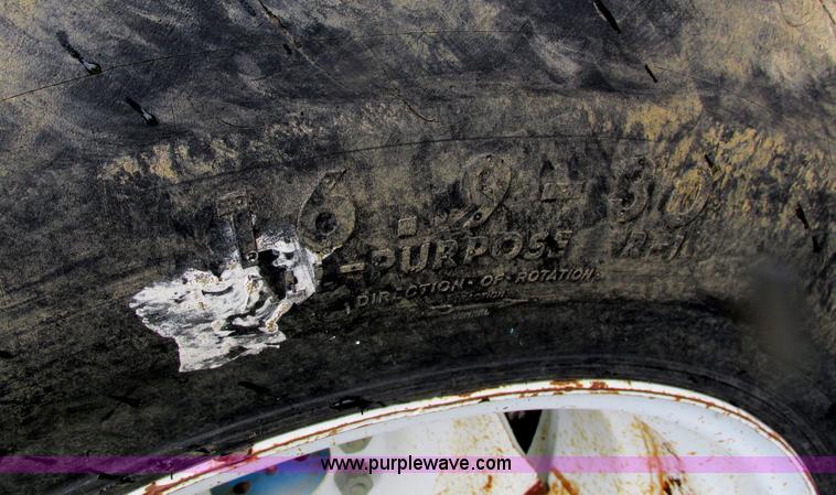 image for item J1135 Ford 5030 tractor