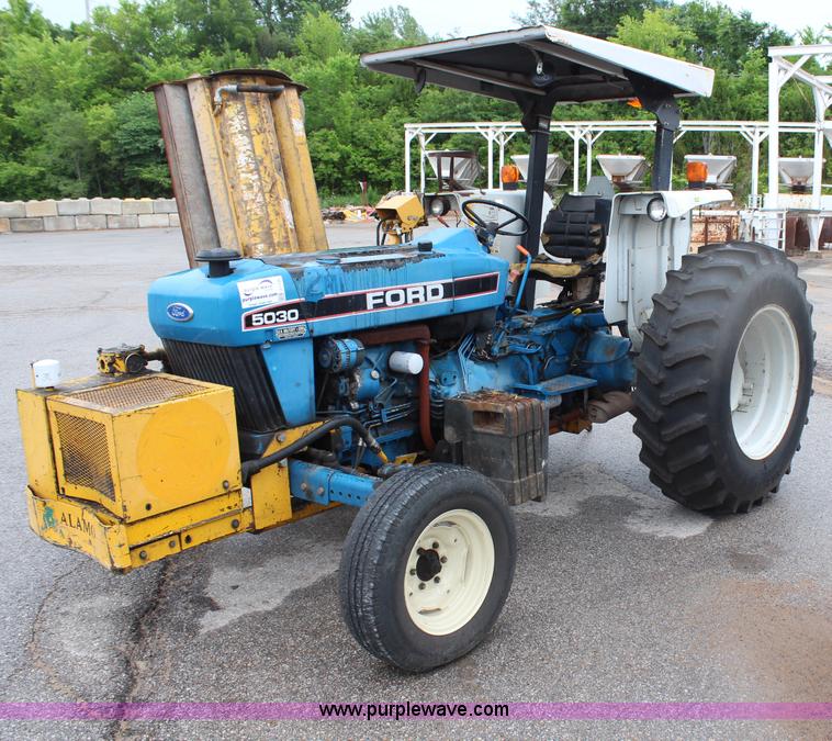 image for item J1136 Ford 5030 tractor