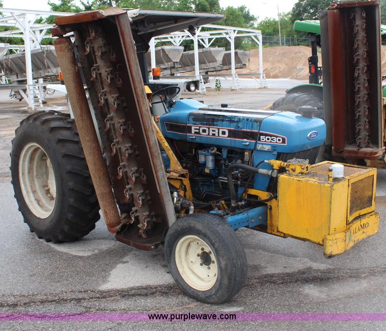 image for item J1136 Ford 5030 tractor