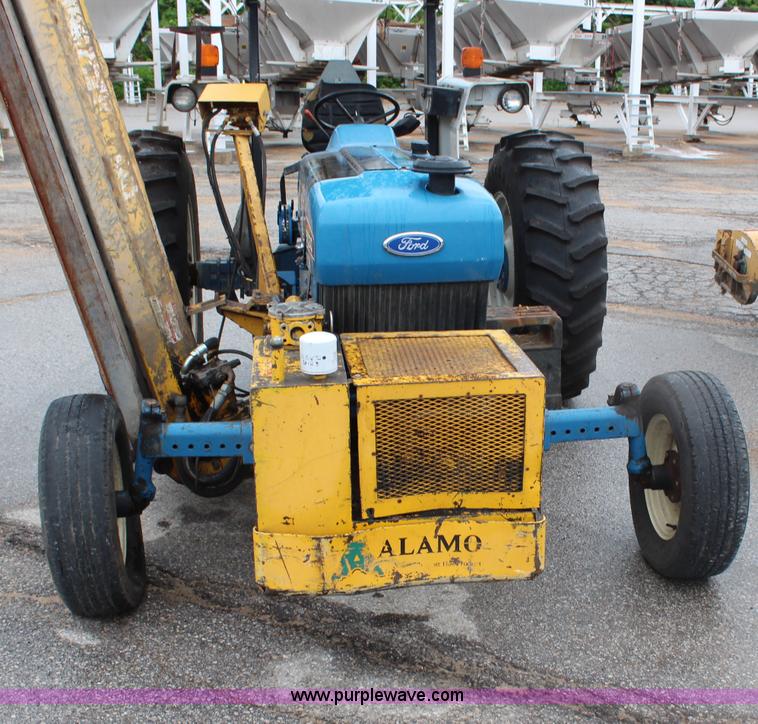 image for item J1136 Ford 5030 tractor