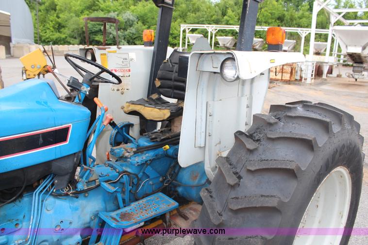 image for item J1136 Ford 5030 tractor