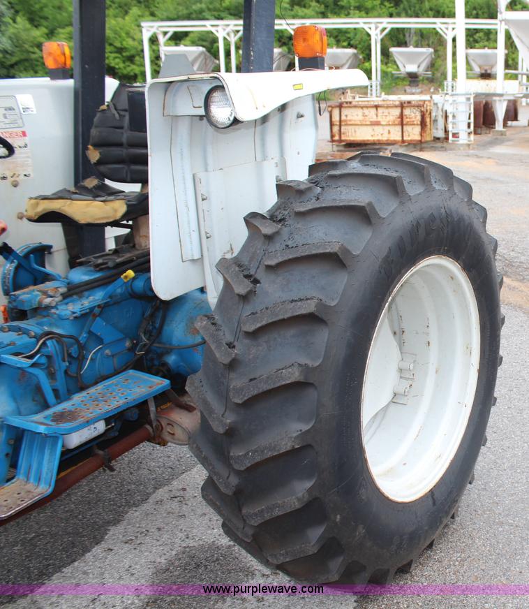 image for item J1136 Ford 5030 tractor