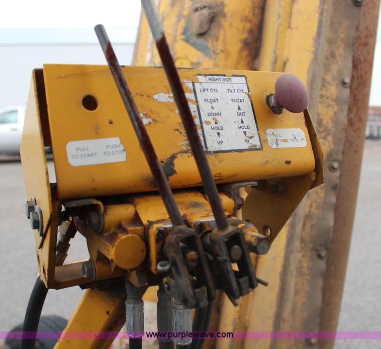 image for item J1136 Ford 5030 tractor