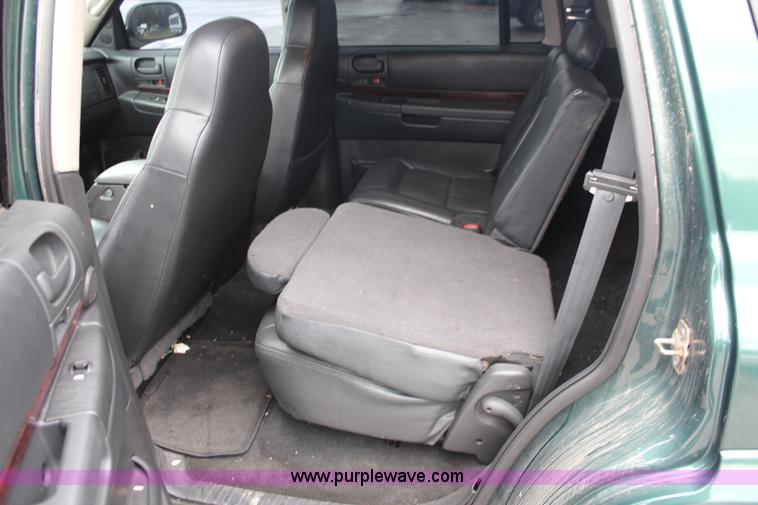 image for item J1155 2001 Dodge Durango SUV
