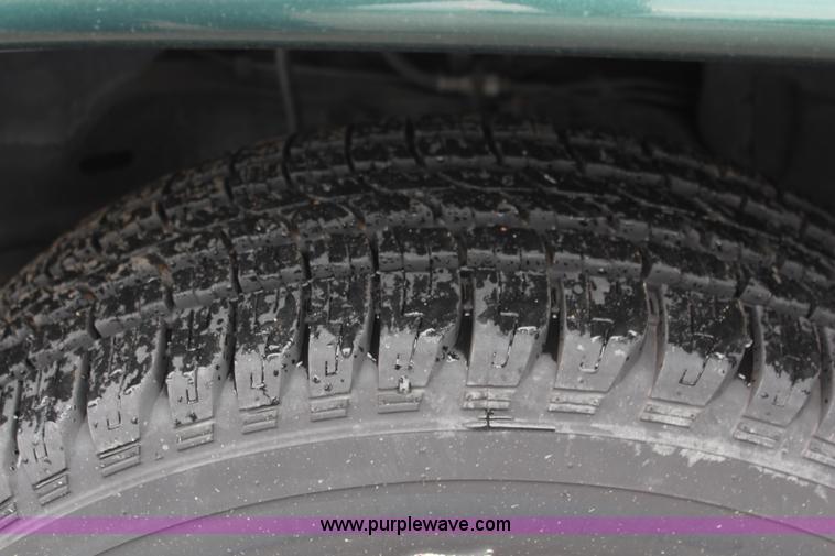 image for item J1155 2001 Dodge Durango SUV