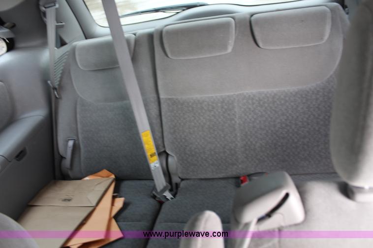 image for item J1156 2005 Toyota Sienna van