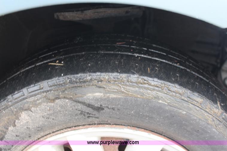 image for item J1156 2005 Toyota Sienna van