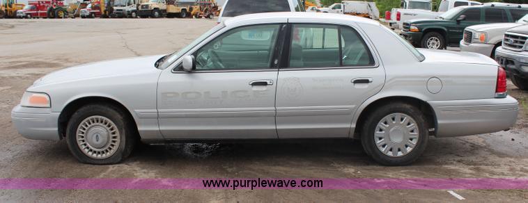 image for item J1177 2001 Ford Crown Victoria Police Interceptor