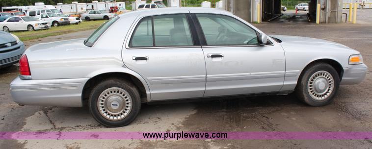 image for item J1177 2001 Ford Crown Victoria Police Interceptor