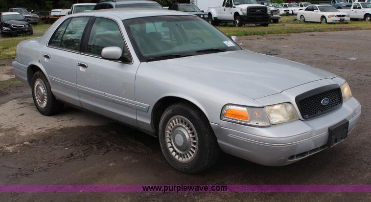 image for item J1177 2001 Ford Crown Victoria Police Interceptor