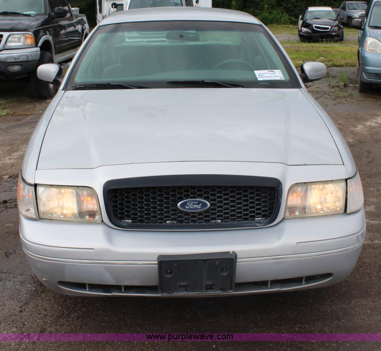 image for item J1177 2001 Ford Crown Victoria Police Interceptor