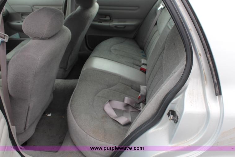 image for item J1177 2001 Ford Crown Victoria Police Interceptor