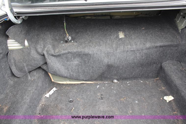 image for item J1177 2001 Ford Crown Victoria Police Interceptor