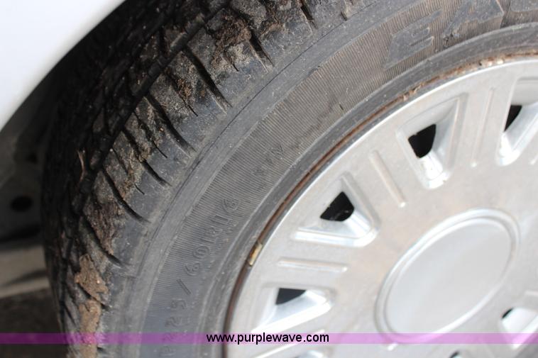 image for item J1177 2001 Ford Crown Victoria Police Interceptor