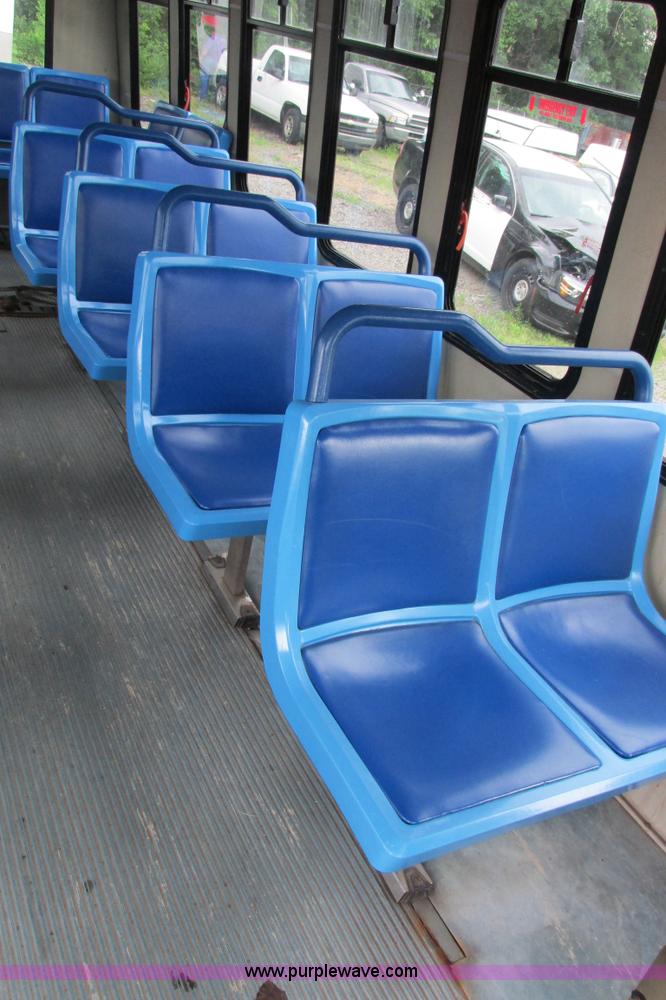 image for item J1184 1998 Ford Econoline E450 transit bus