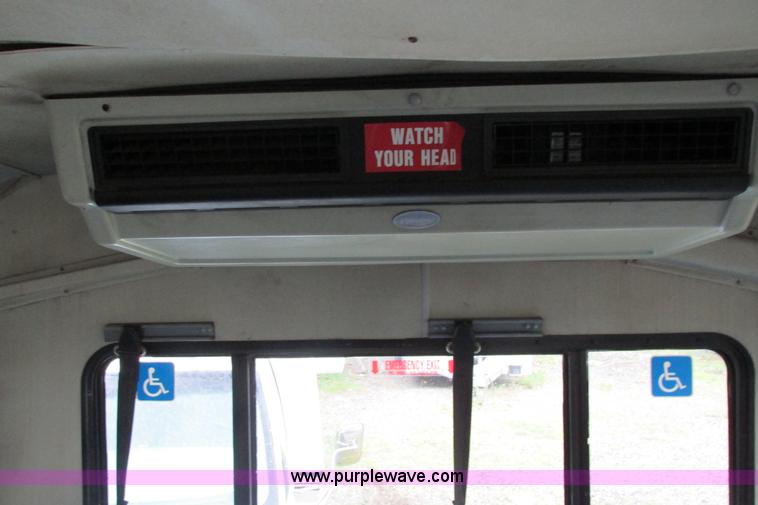 image for item J1184 1998 Ford Econoline E450 transit bus