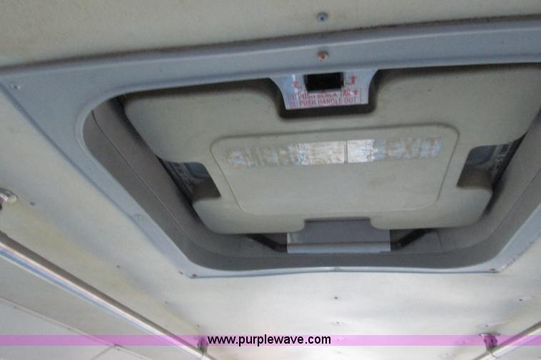 image for item J1184 1998 Ford Econoline E450 transit bus