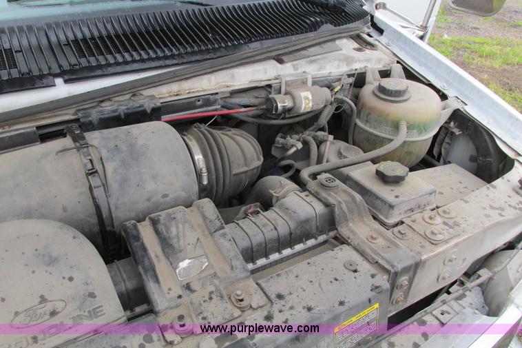 image for item J1184 1998 Ford Econoline E450 transit bus