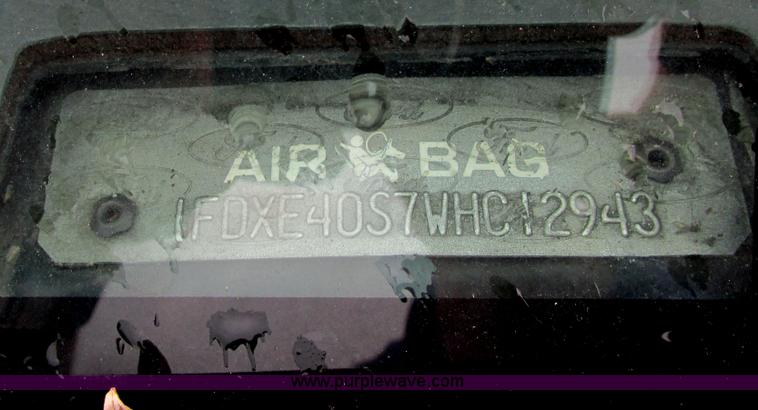 image for item J1184 1998 Ford Econoline E450 transit bus