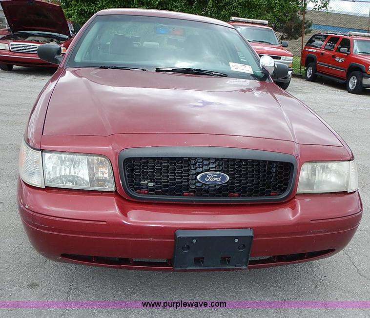 image for item J1195 2003 Ford Crown Victoria Police Interceptor