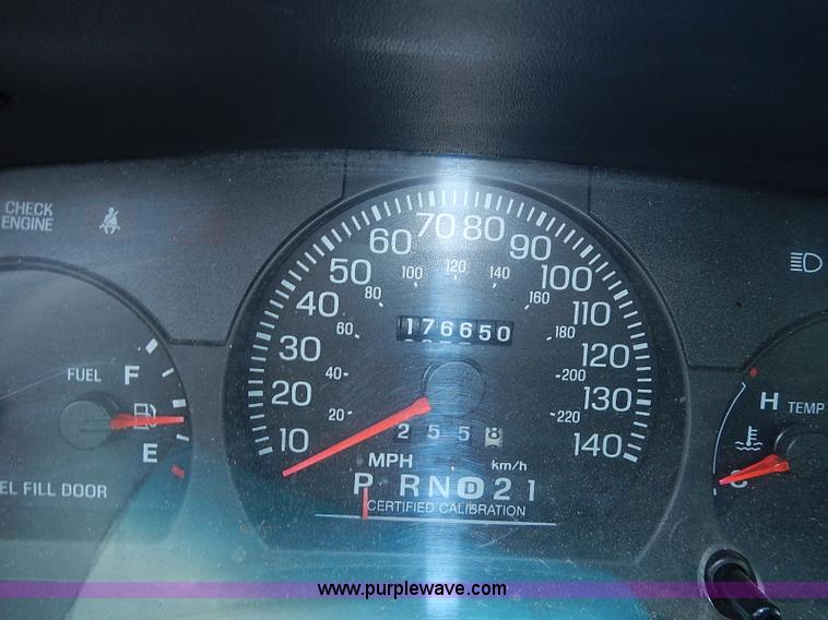 image for item J1195 2003 Ford Crown Victoria Police Interceptor