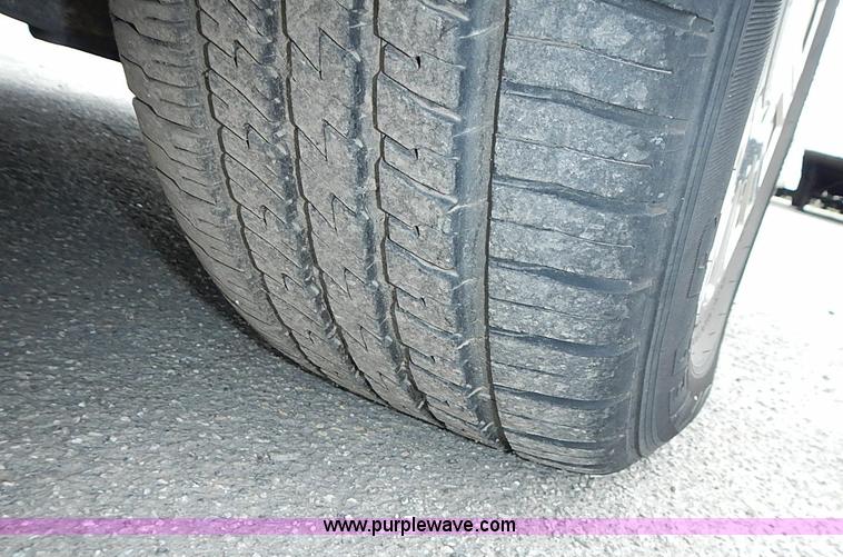 image for item J1195 2003 Ford Crown Victoria Police Interceptor