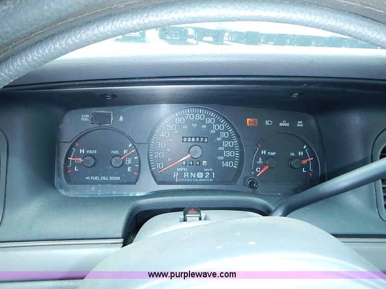 image for item J1196 1999 Ford Crown Victoria Police Interceptor