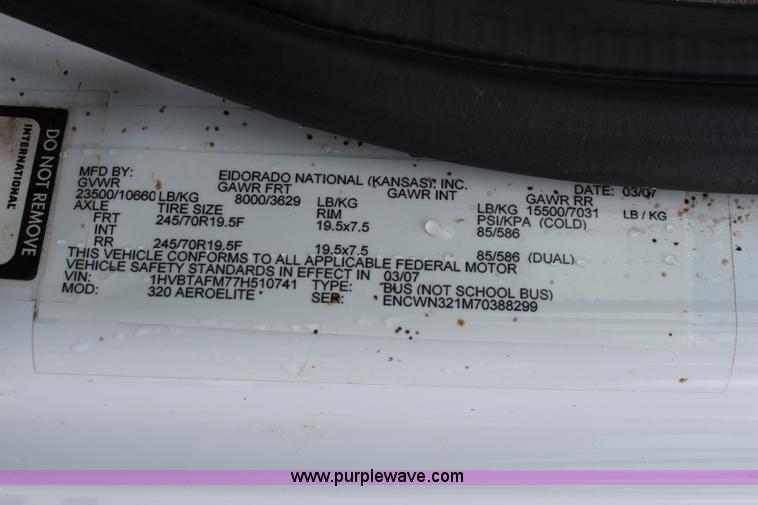 image for item J1199 2007 International 3200 bus