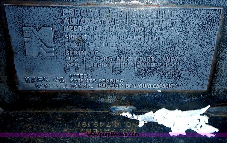 image for item J1225 2001 International 4900 dump truck