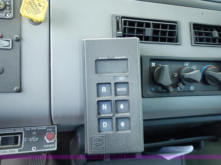 image for item J1231 1995 Freightliner FL70 Emergency truck