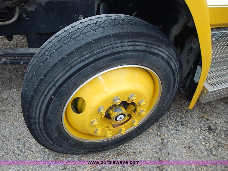 image for item J1231 1995 Freightliner FL70 Emergency truck