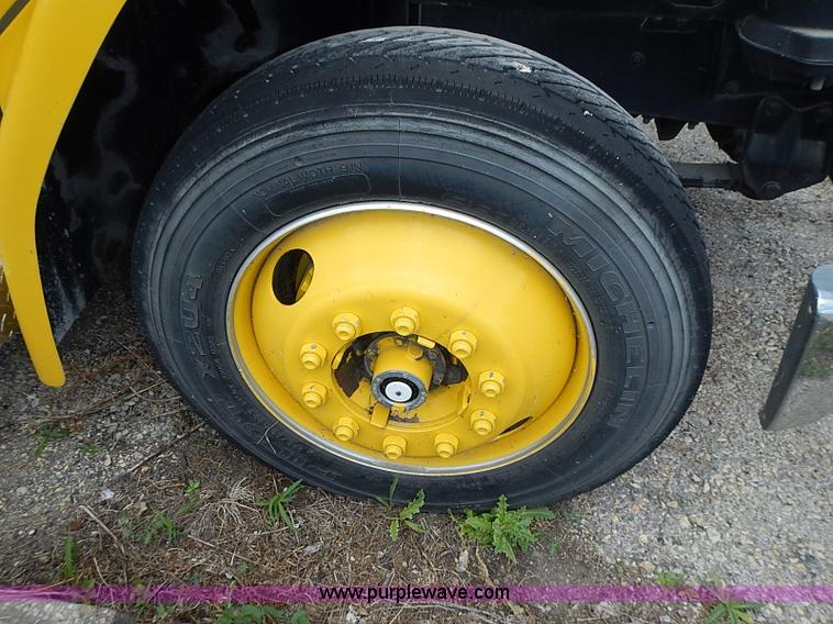 image for item J1231 1995 Freightliner FL70 Emergency truck