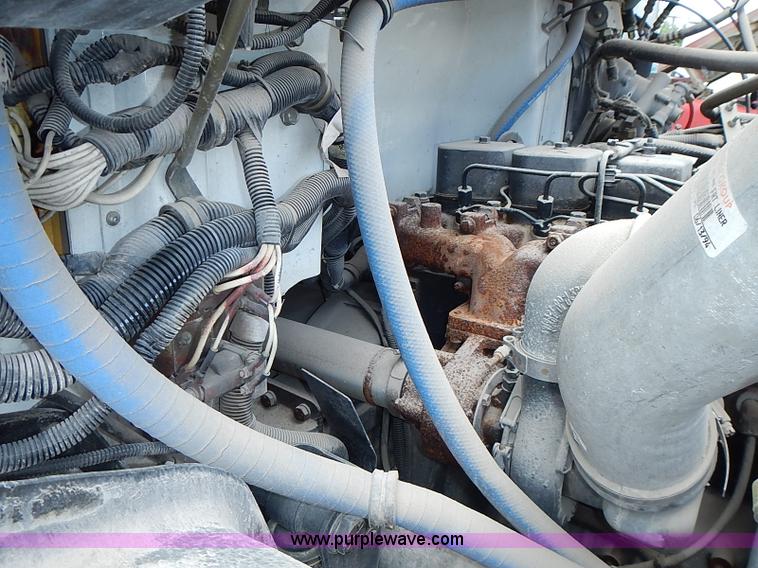 image for item J1231 1995 Freightliner FL70 Emergency truck