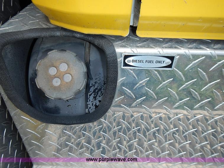 image for item J1231 1995 Freightliner FL70 Emergency truck