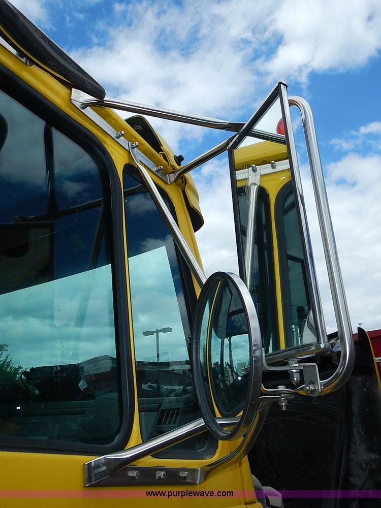 image for item J1231 1995 Freightliner FL70 Emergency truck