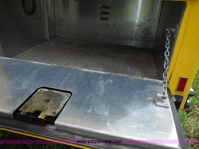 image for item J1231 1995 Freightliner FL70 Emergency truck