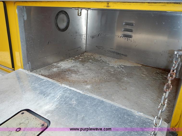 image for item J1231 1995 Freightliner FL70 Emergency truck