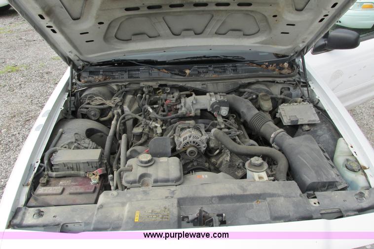 image for item J2185 2006 Ford Crown Victoria Police Interceptor