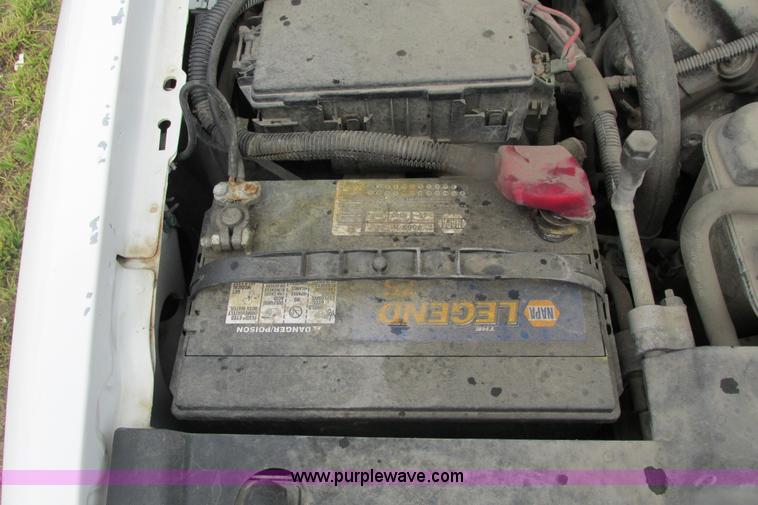 image for item J2199 2003 Ford Crown Victoria Police Interceptor