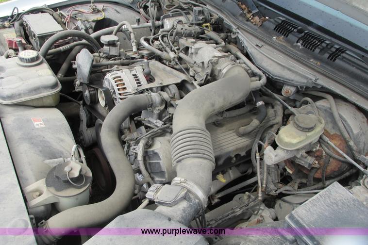 image for item J2199 2003 Ford Crown Victoria Police Interceptor