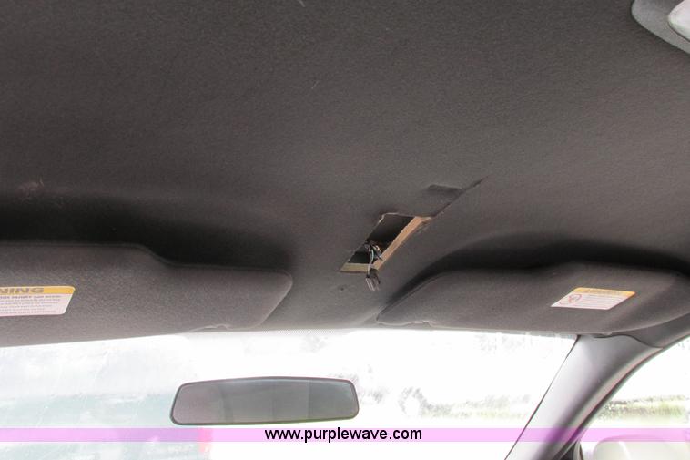 image for item J2200 2005 Ford Crown Victoria Police Interceptor