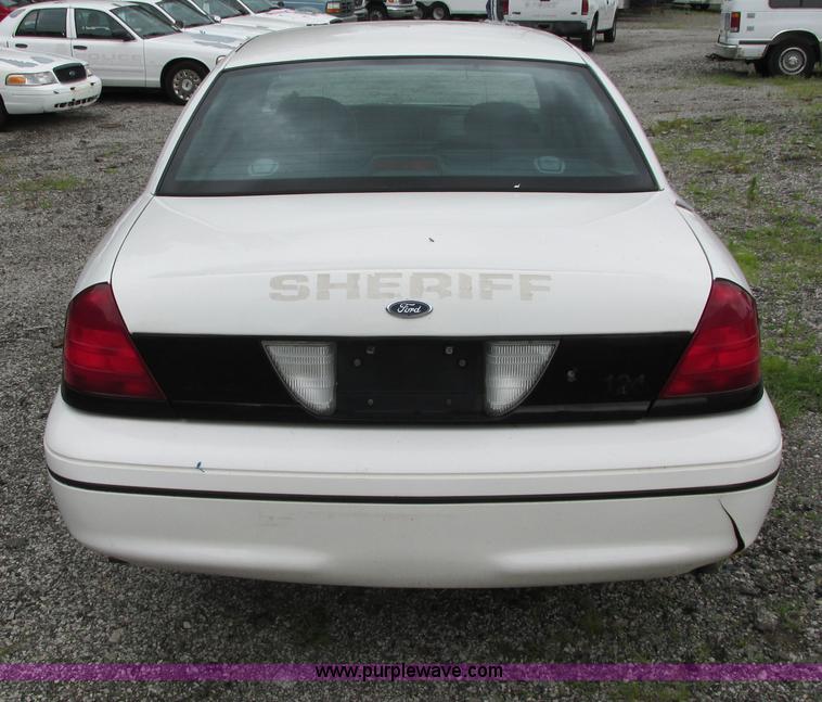 image for item J2201 2000 Ford Crown Victoria Police Interceptor