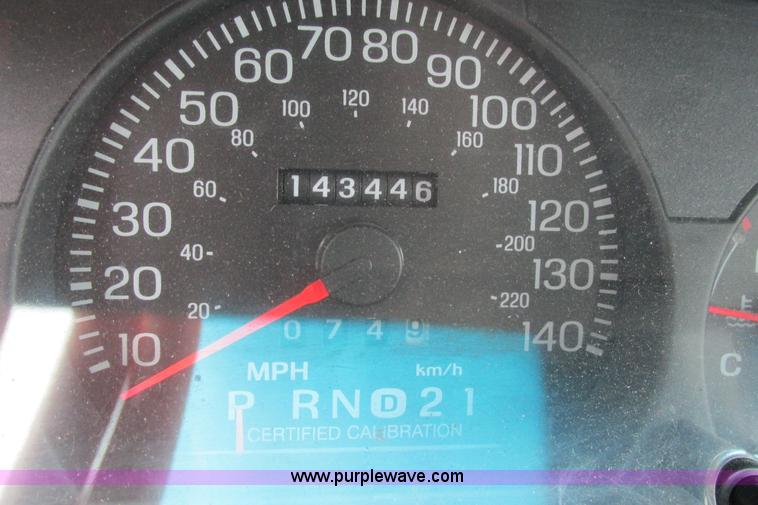 image for item J2201 2000 Ford Crown Victoria Police Interceptor