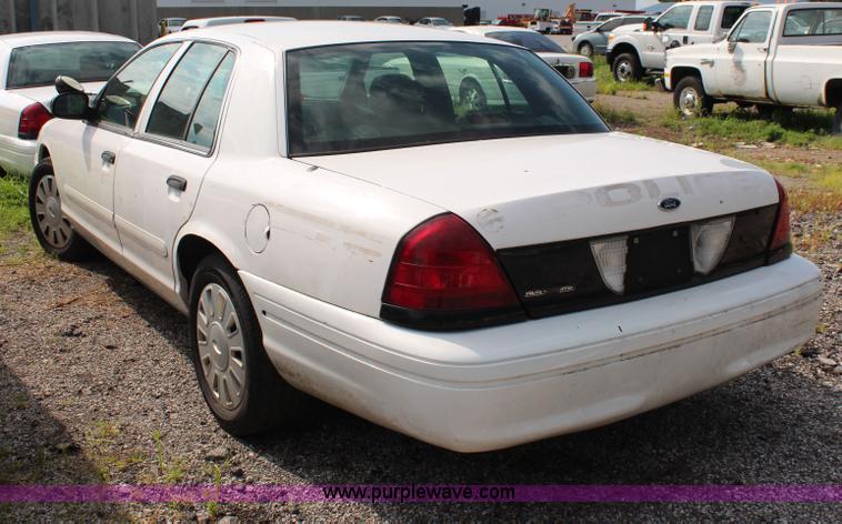 image for item J2204 2008 Ford Crown Victoria Police Interceptor
