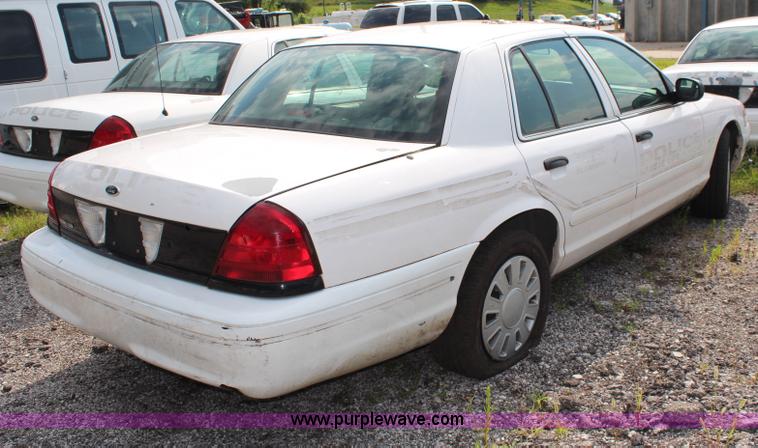 image for item J2204 2008 Ford Crown Victoria Police Interceptor